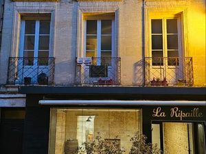 Immeuble 3 logements 1 magasin