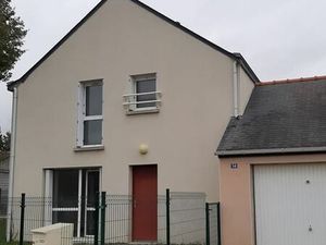 Maison proche du bourg avec terrain