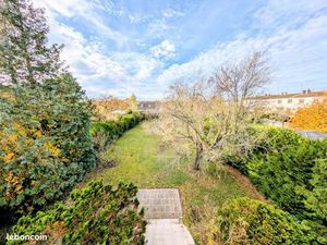 Maison familiale  jardin et sous-sol