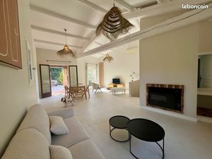 Les restanques entre TOURNAMY et Vieux MOUGINS