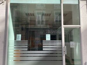 ? À vendre : Local commercial lumineux de 82 m² – Grenoble centre – 199 000 ?