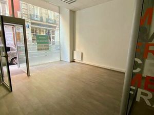Grenoble Victor Hugo – Local 82 m² lumineux avec grande vitrine – RDC