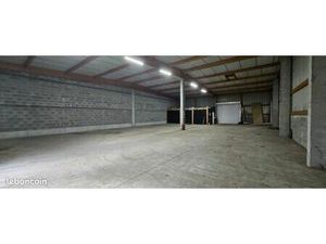 Local 500 m2 a louer