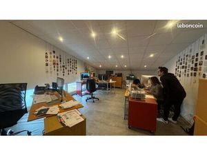 Bureau ou profession libéral à 50 m de décathlon