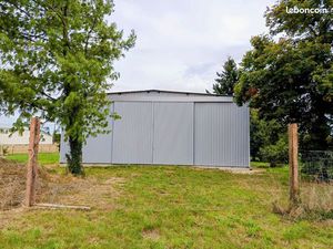 Hangar de stockage à Villerbon