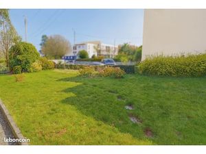 Terrain à bâtir de 308m² à Guipavas