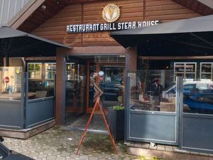 ◊ À vendre – Restaurant Grill / Steak House haut de gamme – emplacement premium à Annemass