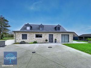 Longère 7 pièces 220 m²