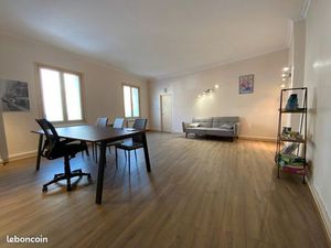 Bureaux 73 m² BUXY