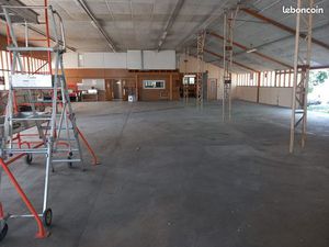 Entrepôt ou local 800m² à louer