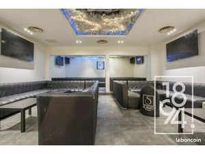 Local commercial 133 m²