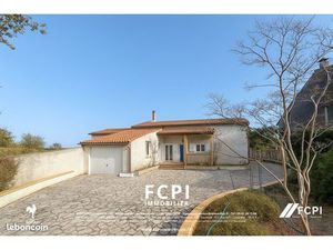 Maison 8 pièces 220 m²