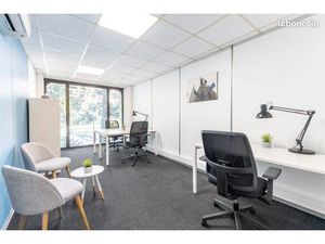Bureau privé à louer pour 5 personnes à Nice City Centre