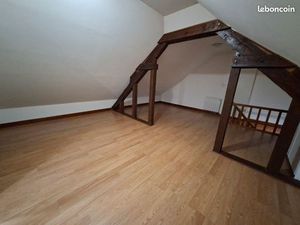 Maison a louer■72 m2■Salle de bain refaite a neuf■Peinture neuve ■1 chambre ■1 garage ■Jar