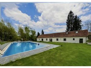 Ref 2127 - Longère 200 m2 - Piscine - 2500 m2 terrain