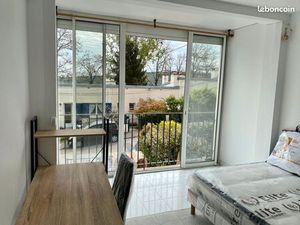 Location studio neuf meublé 22m2 à Palaiseau Lozère – 800 euros charge compris