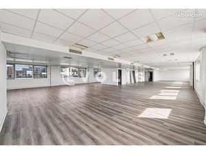 Bureaux 200 m²