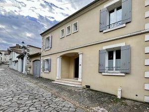 Appartement 9 pièces 147 m²