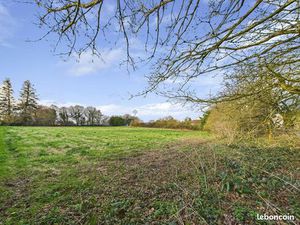 Terrain 2 206 m² Laz