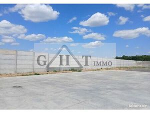 Terrain 5 530 m² Savigny Le Temple