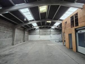 Local bureaux 400 m²