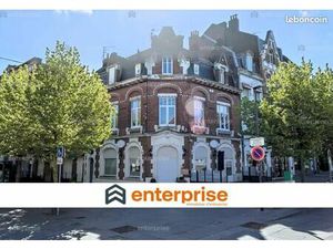 Local commercial 183 m²