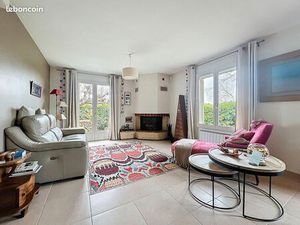 Propriété 7 pièces 151 m²