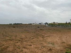 Terrain 330 m² Montady