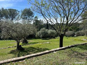 Terrain 9 940 m² Lorgues