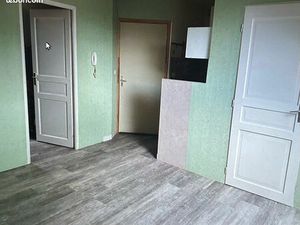 T2 sous combles - LA SUZE SUR SARTHE