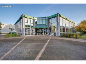 Bureaux 186 m²