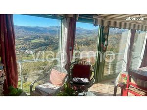 Maison 6 pièces 260 m²