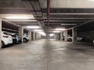 5 places de parking à Centre Deux