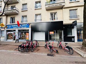 Murs commerciaux 80 m² Grenoble