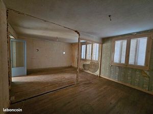 F4 67m2 roanne a rénover 4e et dernier étage Sans ascenseur