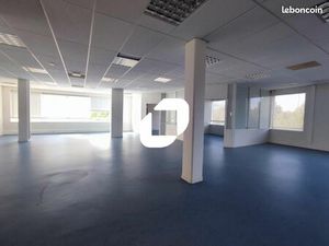 Bureau 280 m²