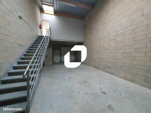 Local d'activité 119 m²