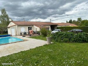 Location maison 3 chambres Garage Piscine Pompe à Chaleur