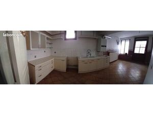 Vend maison de village plein centre