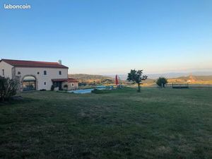 Maison avec dépendances proche Issoire  Brioude  Clermont Ferrand