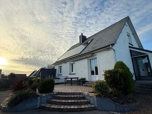 Maison 130m2 centre bourg GODERVILLE