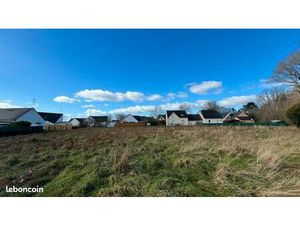 Terrain 369 m² BRECH