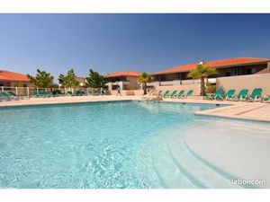 Superbe T2 bis de 44 m2 avec terrasse et piscine à La Bouverie (Var)