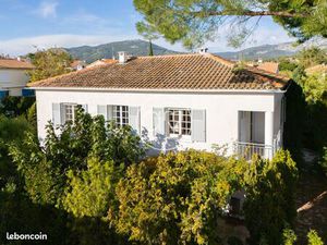 Villa 6 pièces 168 m²