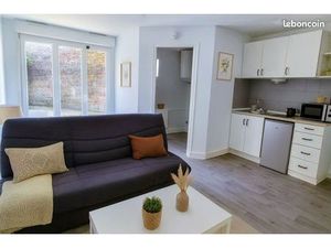 Studio 26 m² meublé et rénové avec cour extérieure – Quartier Saint Acheul