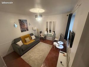 Appartement studio proche château de Versailles