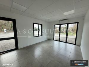 Bureaux 100 m²