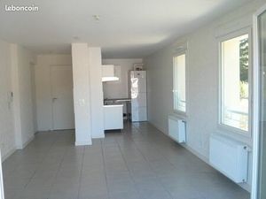 T1 récent 34 m² avec balcon et parking – Crolles