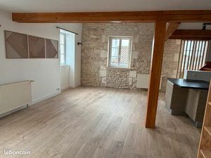 Immeuble proche centre et mer   1 T2 et 1 T4