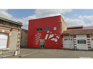 Local 400m2 à louer Arsenal Tarbes